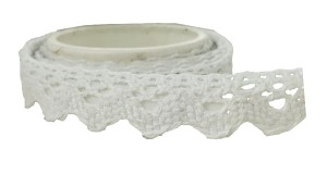 Koronka materiałowa samoprzylepna biała 15mm 1m